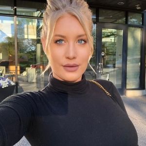 Meet your Posher, Holli